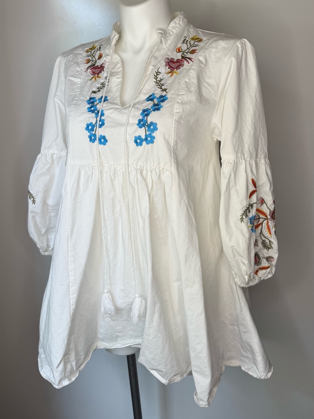 Women’s Embroidered Bohemian White Peasant Floral Blue Floral Tunic Dress/Top(L) - Picture 8 of 15